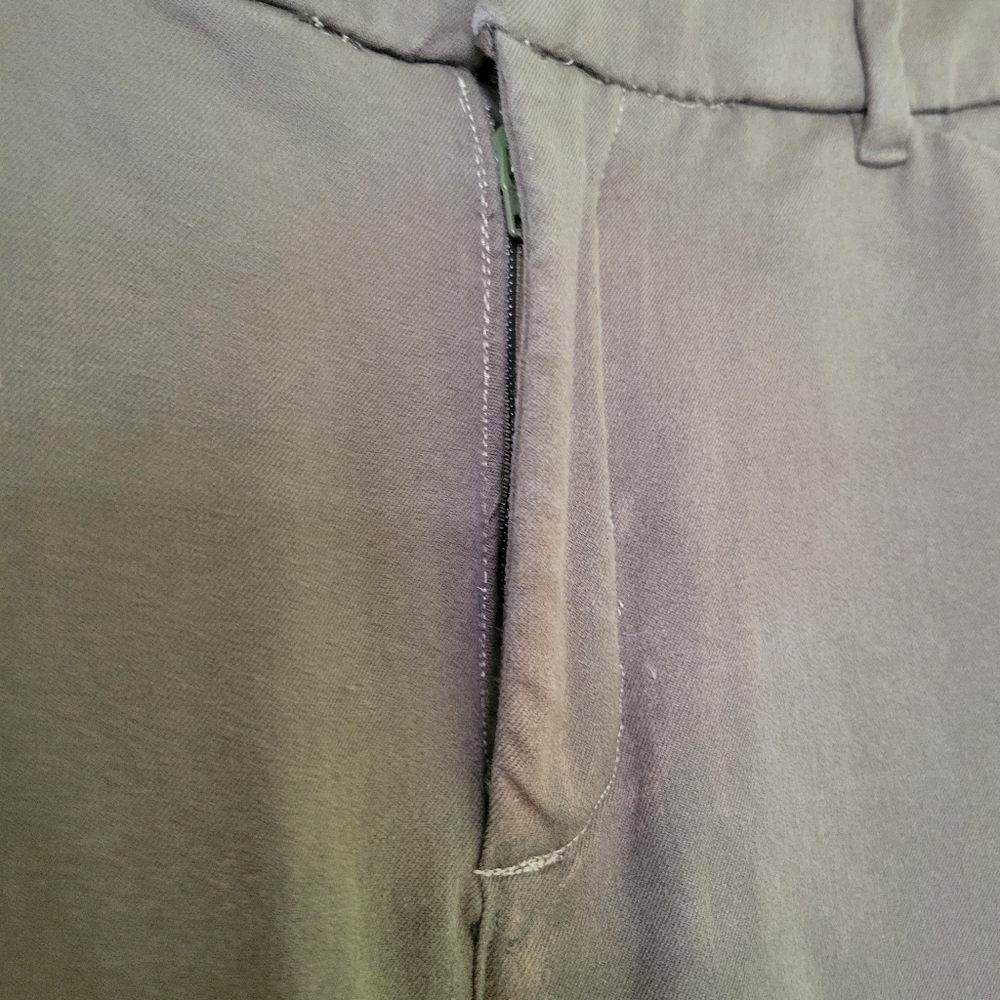 Green Old Navy Pixie Pant - image 3